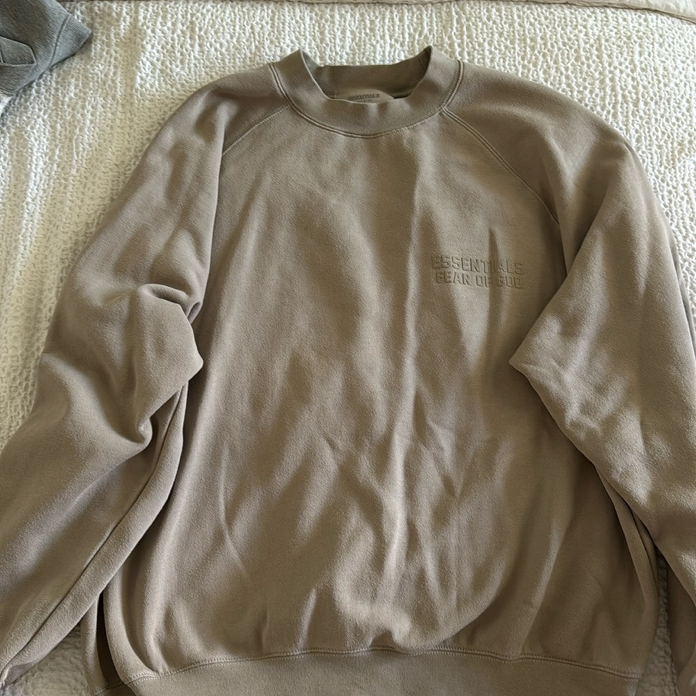 Essentials Crewneck
